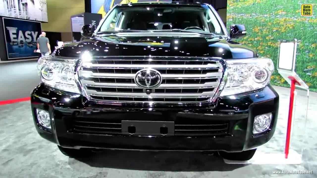 丰田汽车公司(自动车株式会社,Toyota Motor Corporation;)简称丰田(TOYOTA),创始人为丰田喜一郎,是一家总部设在日本爱知县丰田市和东京都文京区的汽车工业制造公司,前身为日本大井公司,隶属于日本三井产业财阀。丰田是世界十大汽车工业公司之一,日本最大的汽车公司,创立于1933年。丰田汽车隶属于丰田财团。(丰田财团是以丰田佐吉创立的丰田自动织机为母体发展起来的庞大企业集团,2006年仅丰田汽车的关联结算收入就达210369亿日元,营业额20873亿日元,净利润13721亿日元。截至