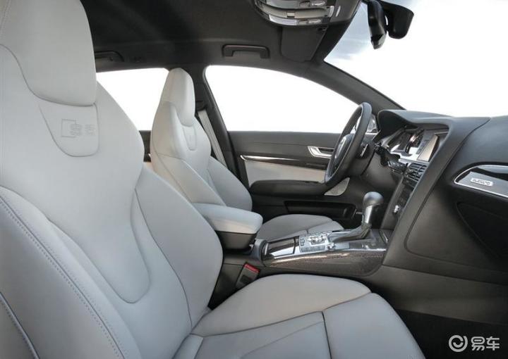 2018款换代奥迪a6内饰图片