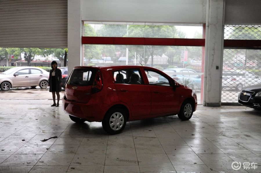 雪佛兰赛欧两厢整体外观