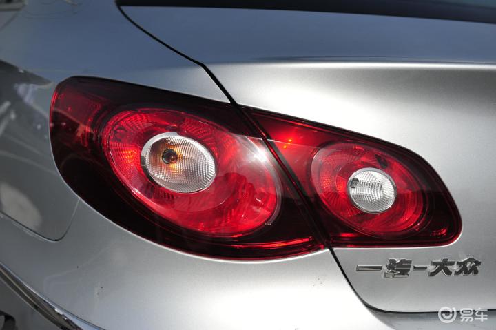 【一汽-大众CC 1.8T 尊贵型2011款CC1.8T图片