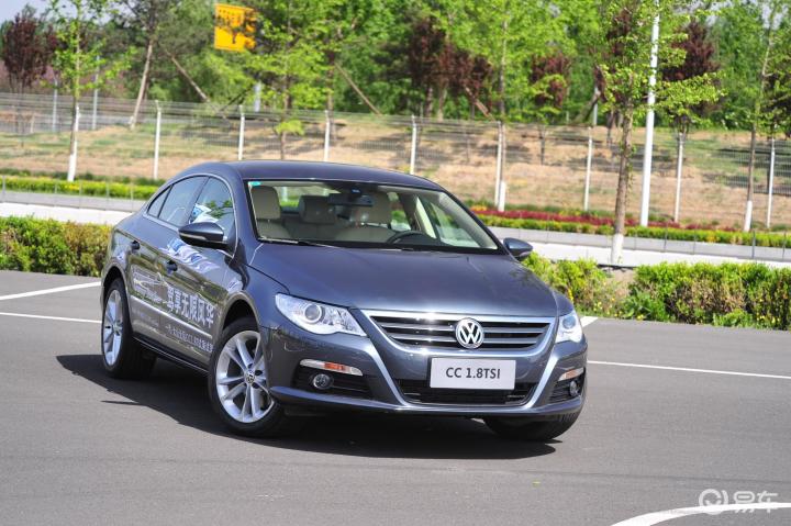 【一汽-大众CC 1.8T 尊贵型2011款CC1.8T图片