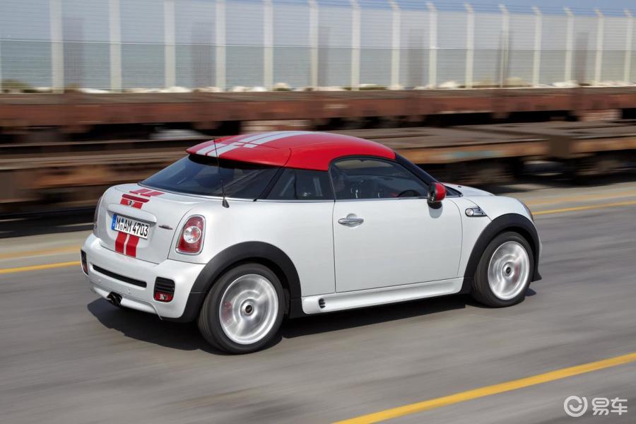 小型车排名前10名_两座小型车排名前10名