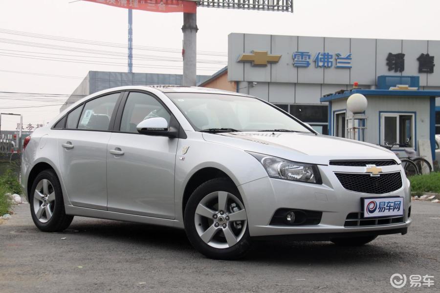 雪佛兰科鲁兹三厢整体外观