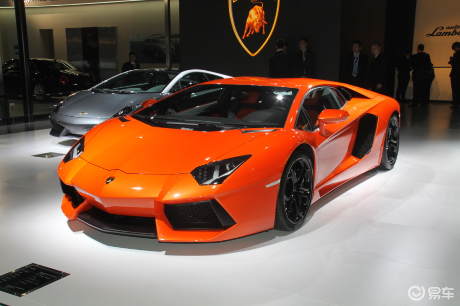 兰博基尼AVENTADOR车展