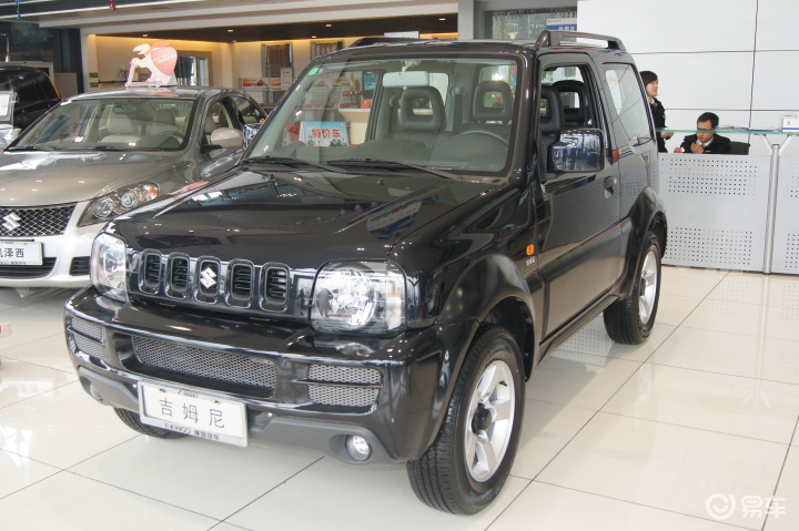 【吉姆尼(进口) 1.3 手动mt 单色版jlx吉姆尼外观