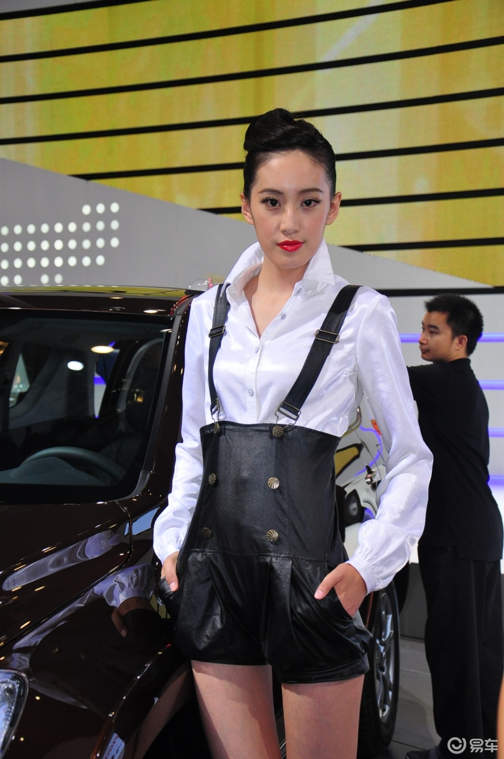 2012成都车展美女图+冷酷美女