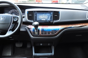 奥德赛中控台正面