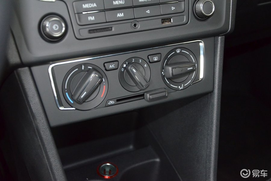 【捷达2015款1.4l 手动舒适型中控台空调控制键汽车
