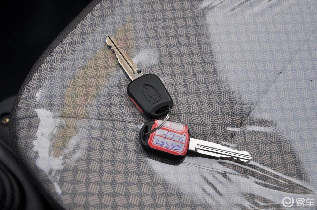 【金杯t202012款1.3l 手动 标准型钥匙汽车图片-汽车图片大全-易车