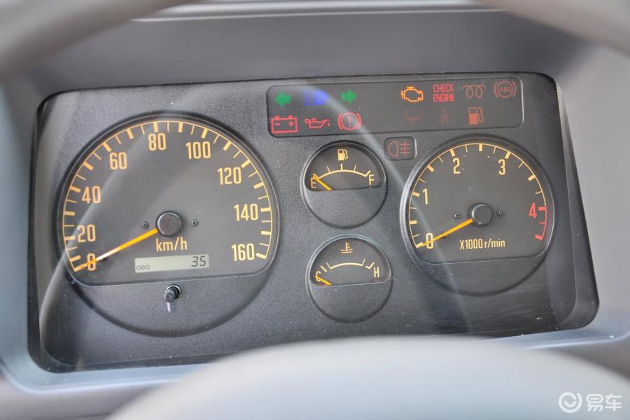 庆铃轻型商用车 仪表盘背光显示图