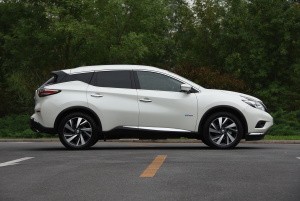 楼兰正侧（车头向右）