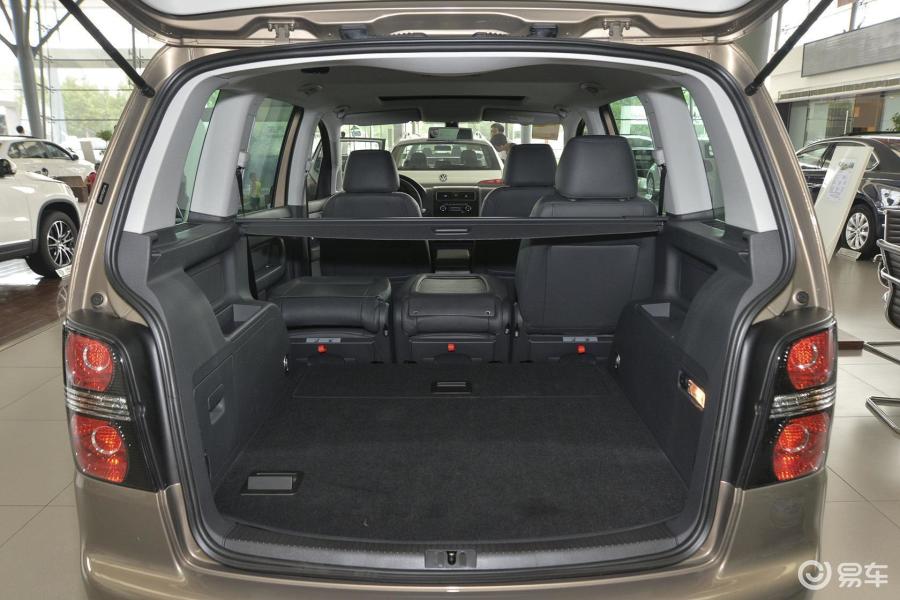 【途安2015款1.4TSI 自动 5座 豪华版行李箱空