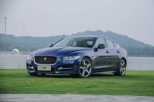 捷豹XE前45度（车头向左）