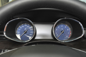 玛莎拉蒂总裁仪表 