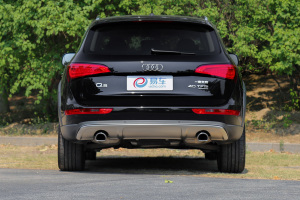 奥迪Q5正车尾