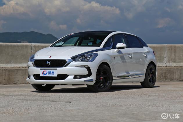 外观 侧前45度车头向左水平