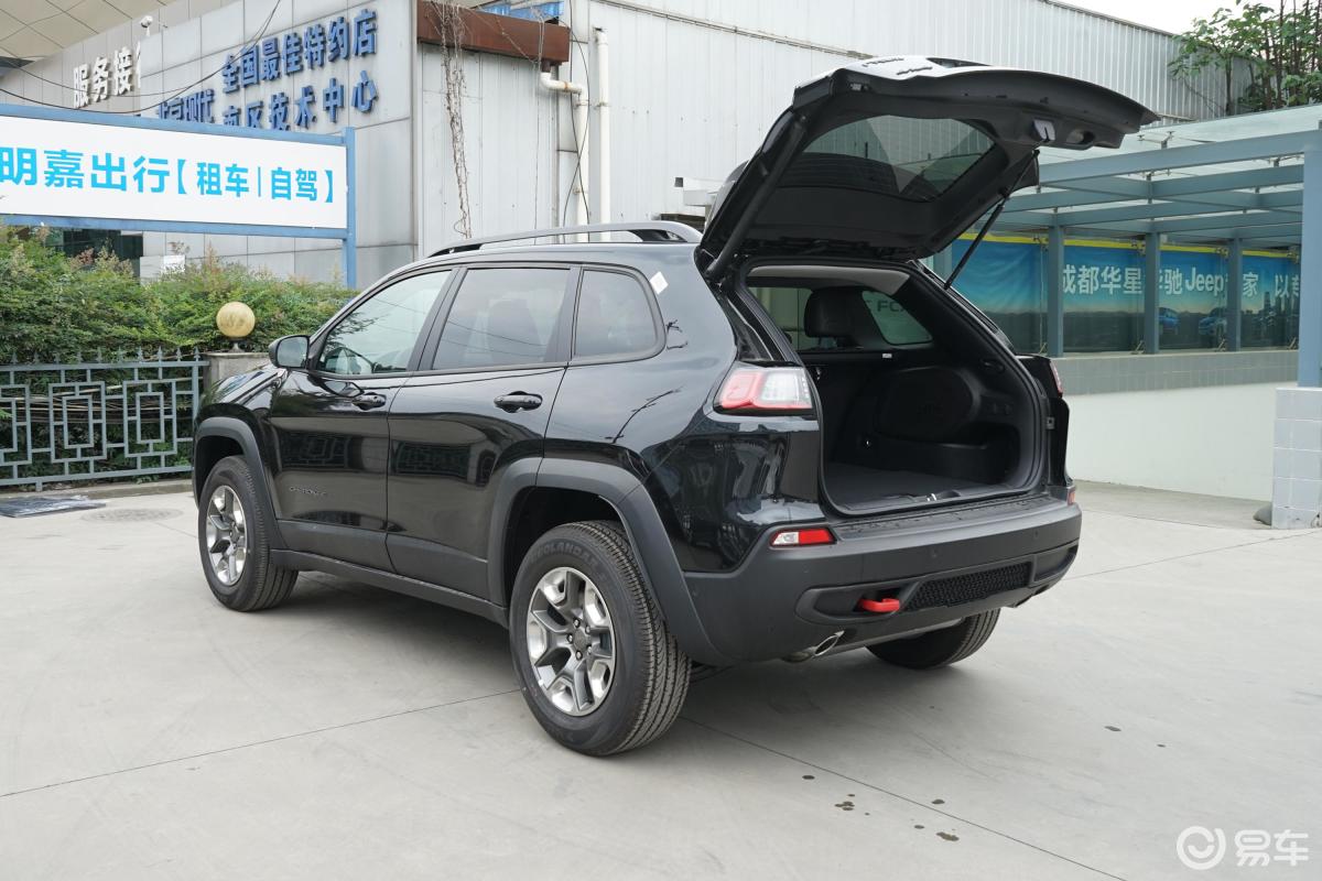 自由光2021款新车图片,自由光2020款新车图片 广汽菲克jeep 自由光 2020款 2021款 2020款 2019款 2017款