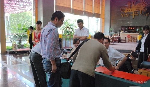 扬州伯乐赛拉图双燃料出租车推荐会