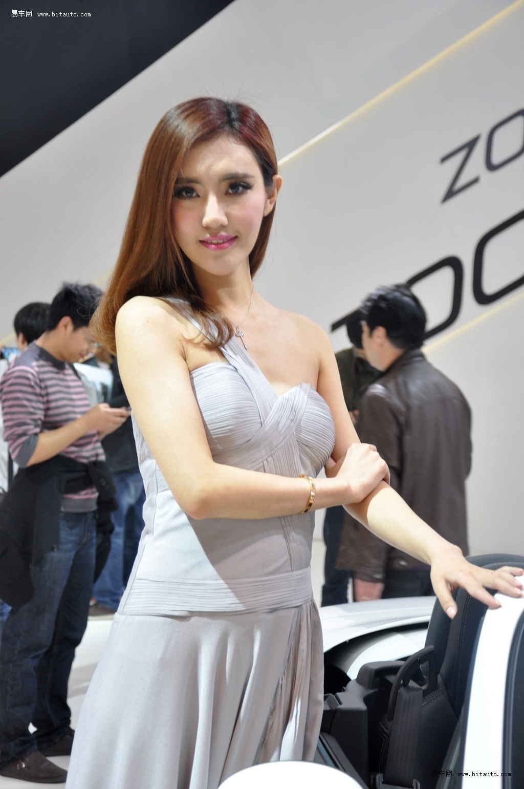 【图文】凝聚瞬间宁波车展首日精彩之美丽模特篇