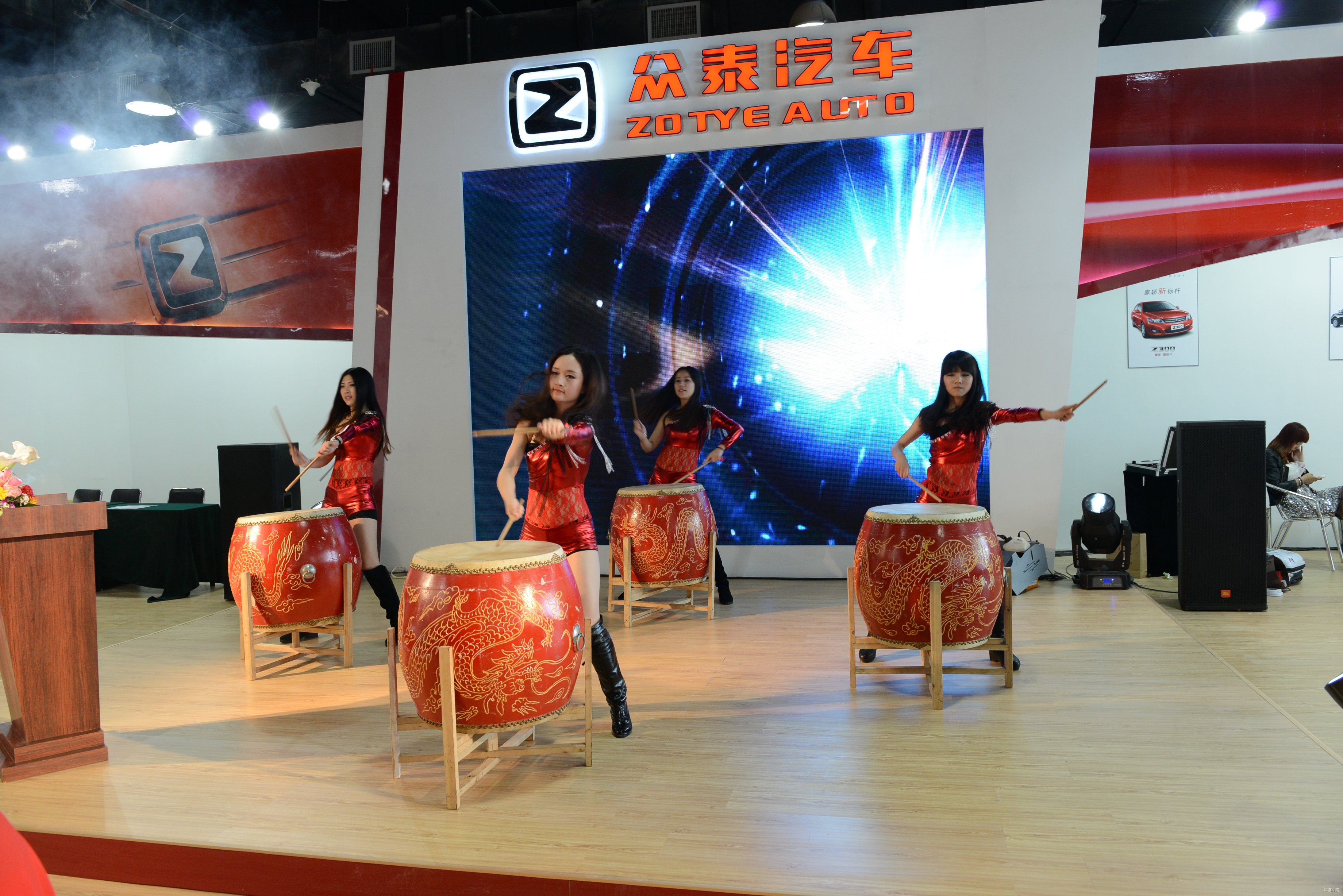 打鼓视频表演 易车