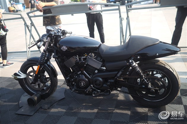 【图文】全国700台哈雷汇聚银川 1500人骑行