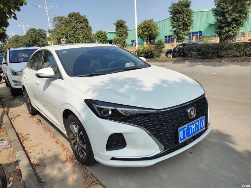 逸动2020款 plus 蓝鲸ne 1.4t gdi 双离合 旗舰型