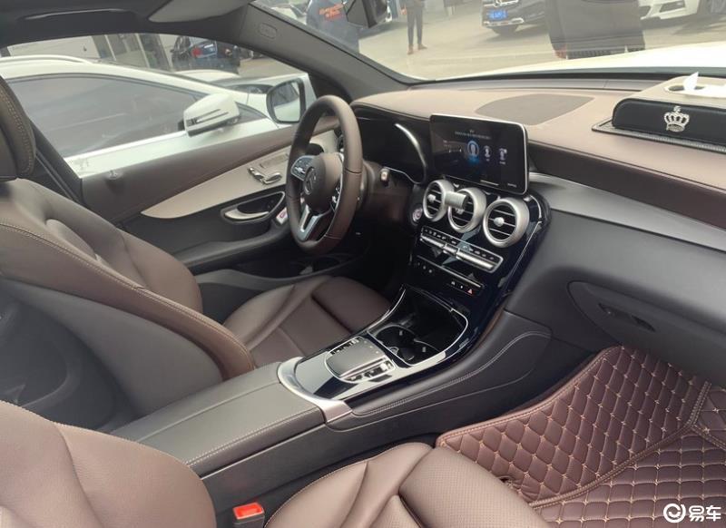 2021款奔驰glc260内饰,glc300奔驰2021款图片 奔驰glc 2021款 glc 260 l 4matic 动感版