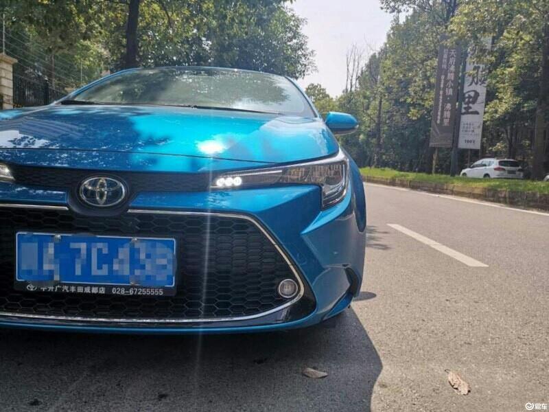 雷凌2021款 双擎 1.8l e-cvt 科技版