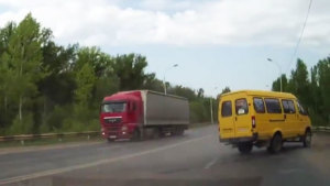 【视频】爆笑!泰国某品牌轮胎搞笑广告_行业视