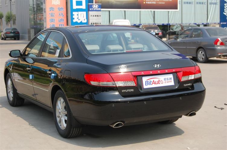 现代 雅尊(进口)  2009款  2015款  2011款  2010款  2009款  2006款