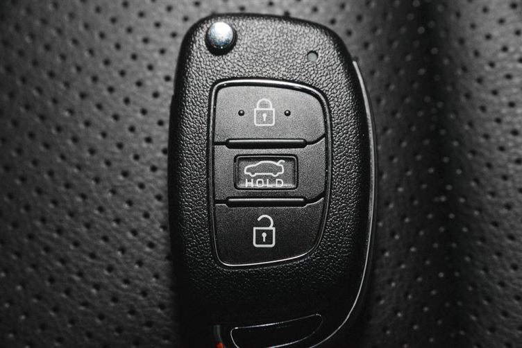 领动 2016款 1.6l 手自一体 智炫·豪华型