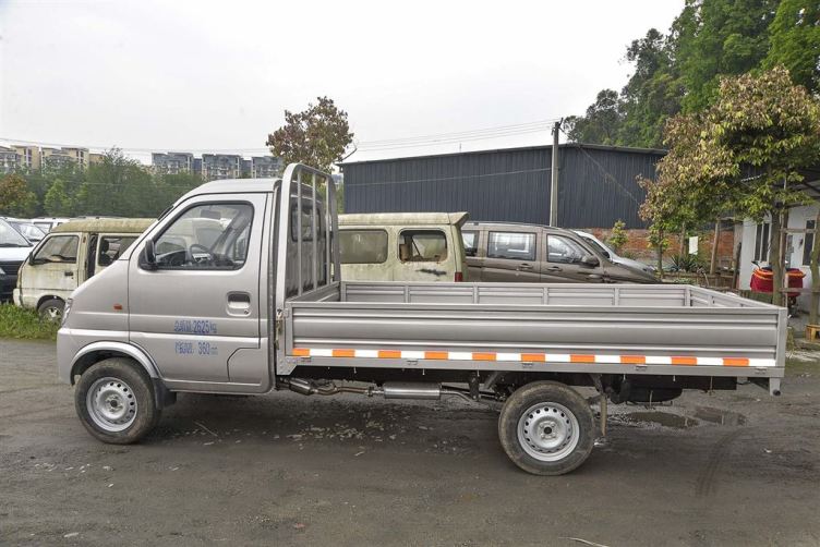 新豹mini 2015款 dk10 手动 单排 2990轴距 国5