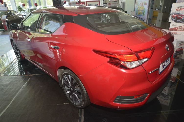 蓝鸟 2016款 1.6l cvt 智酷版