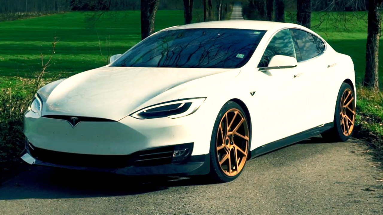 特斯拉models改装金色耀眼轮毂