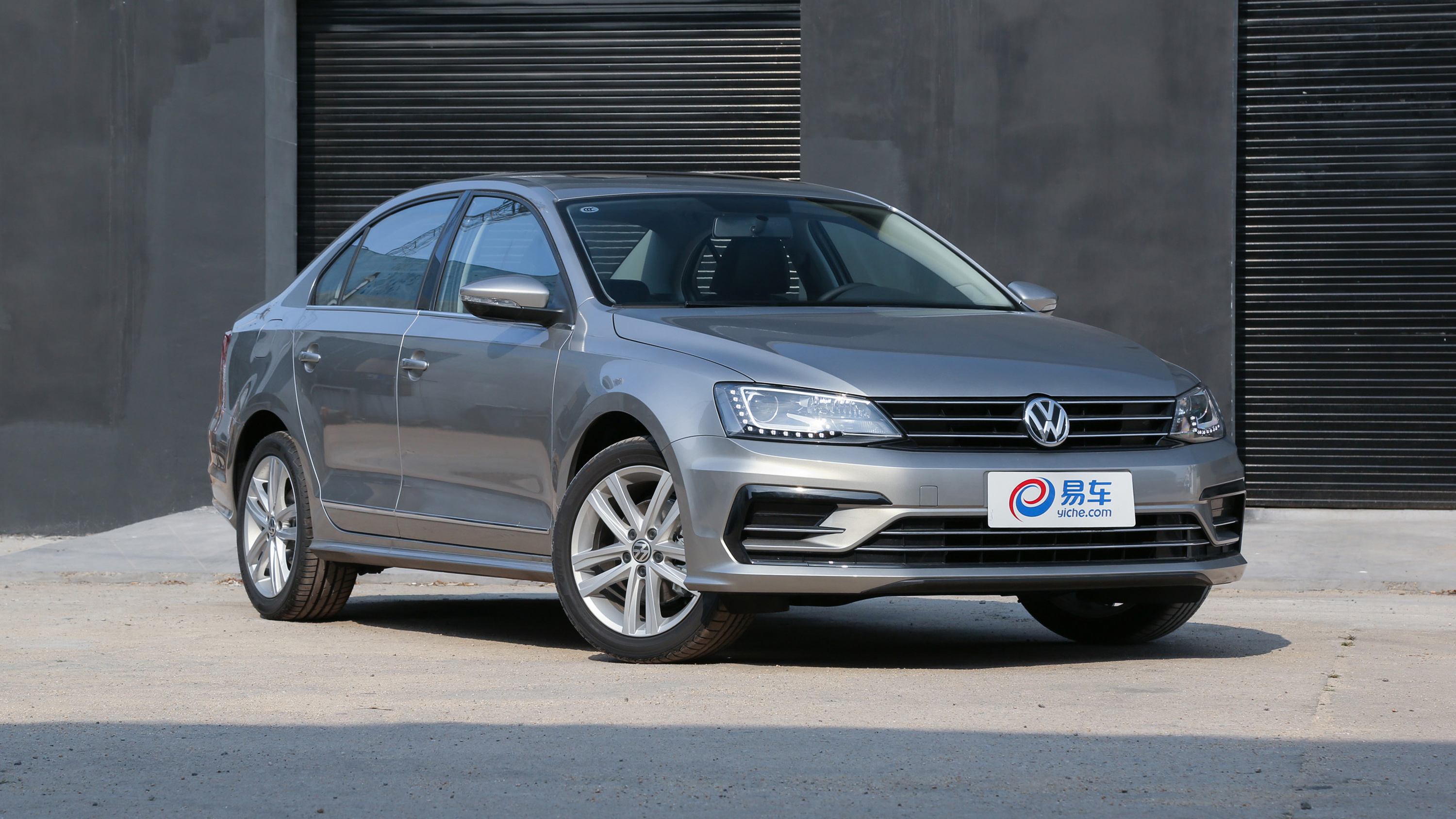 2018款大众速腾280tsi双离合熠动版