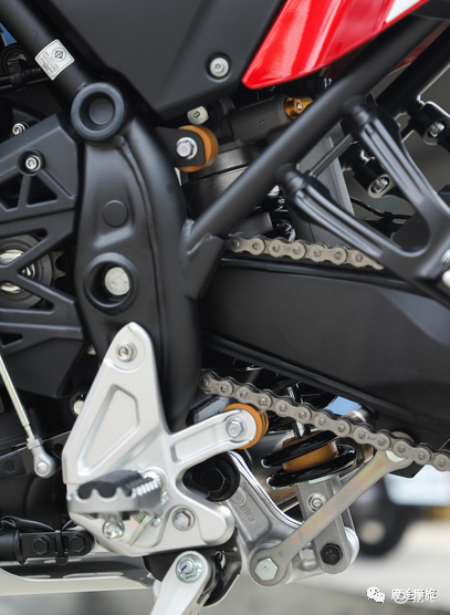 悬吊系统是什么冒险越野拉力机车，雅马哈Tenere700摩托实车鉴赏_https://www.jmylbn.com_新闻资讯_第23张