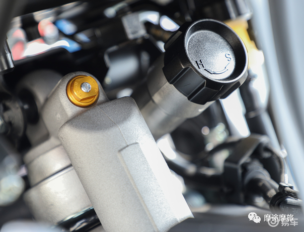 悬吊系统是什么冒险越野拉力机车，雅马哈Tenere700摩托实车鉴赏_https://www.jmylbn.com_新闻资讯_第24张