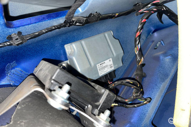 保时捷718翼子板_机盖_安全带