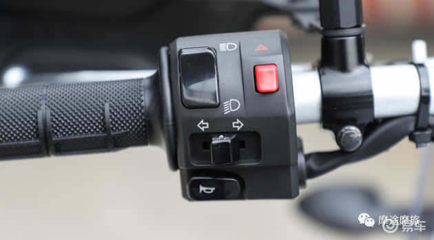 悬吊系统是什么冒险越野拉力机车，雅马哈Tenere700摩托实车鉴赏_https://www.jmylbn.com_新闻资讯_第13张