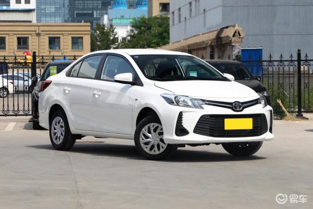 它们分别是新宝骏rc-5,雪佛兰科鲁泽,丰田威驰,它们基本上都是8万级