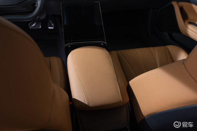 智己l7空间车身