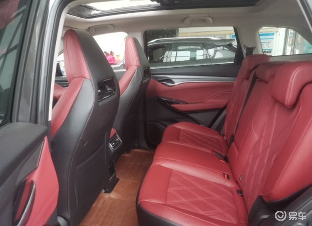 长安cs75 plus车身-后排-内饰-易车