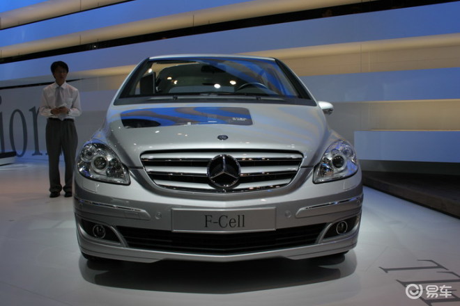 > 梅塞德斯-奔驰 f-cell