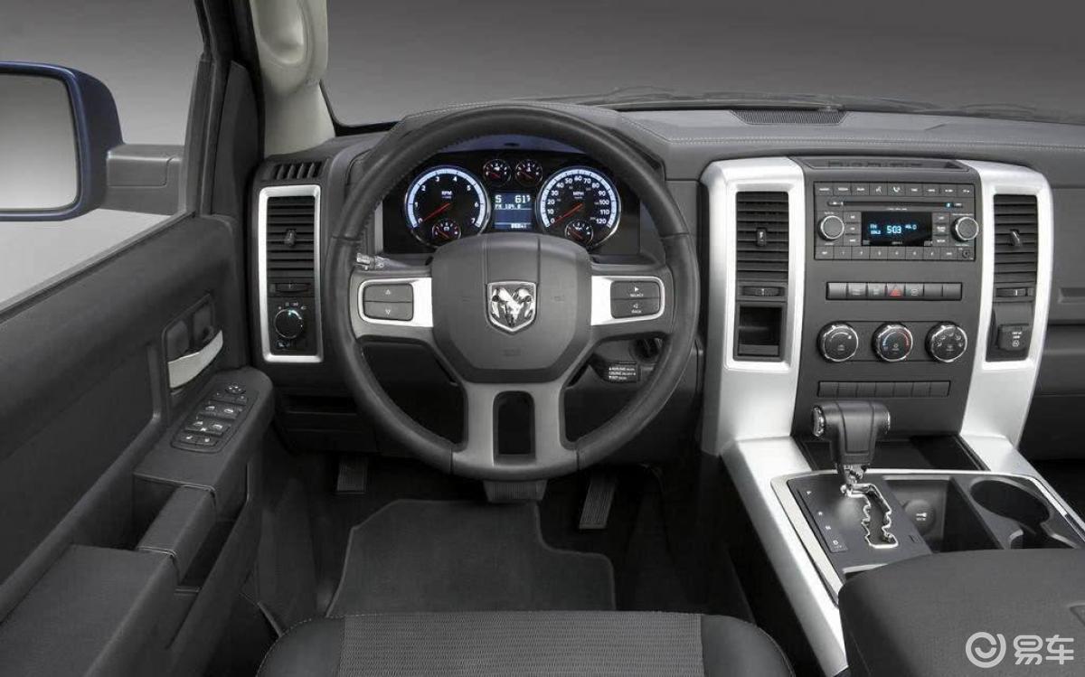 【道奇ram2006款公羊皮卡 5.