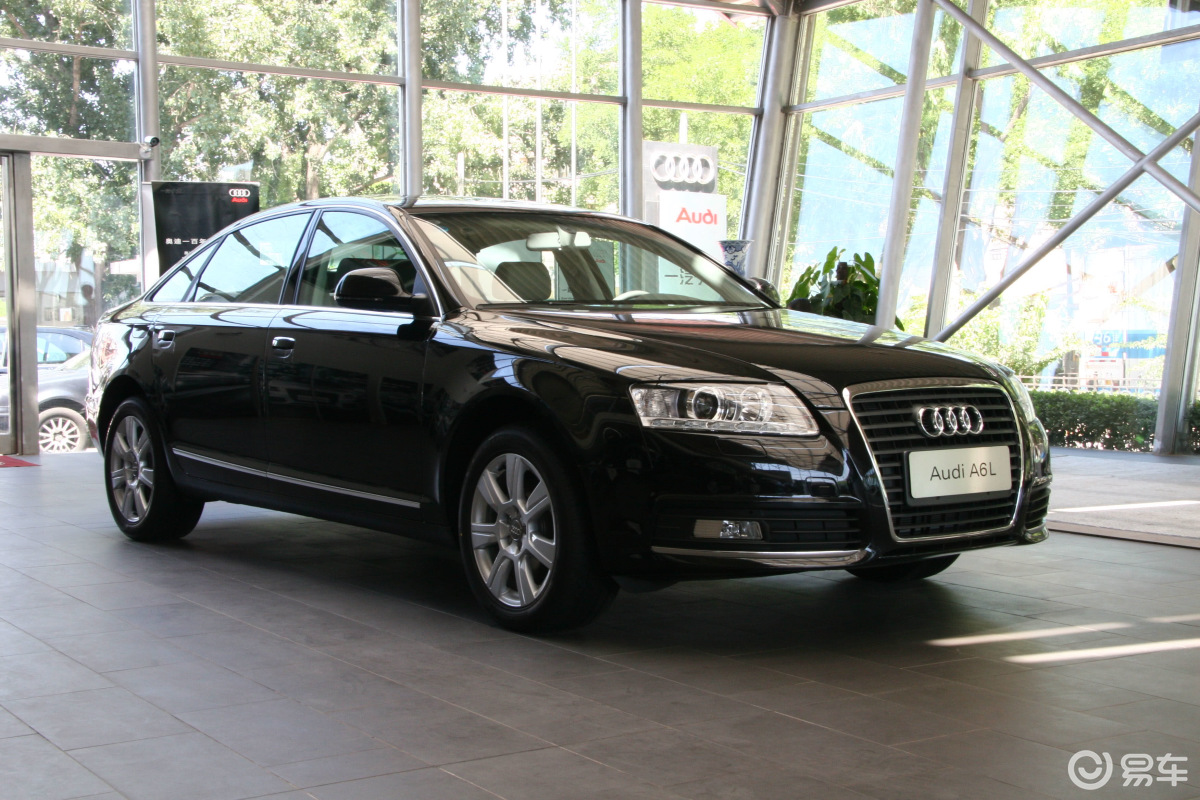 2009款 奥迪a6l 2.4 舒适型 正45度(车头向右)