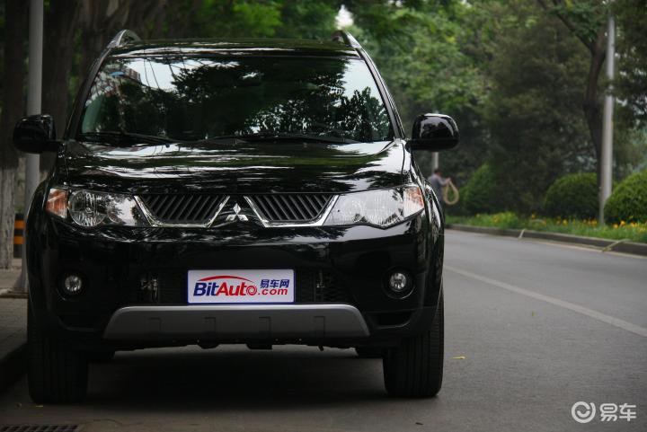 汽车图片 三菱 进口三菱 欧蓝德(进口) 2009款 豪华版