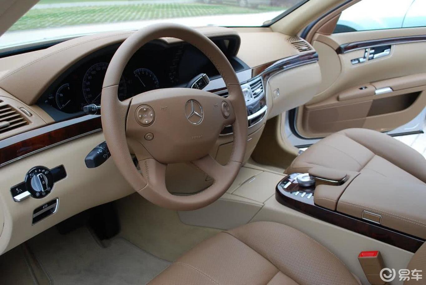 奔驰s350内饰