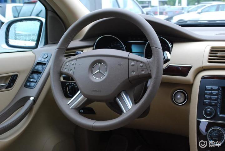奔驰r级(进口) r 350 l 4matic奔驰r350内饰