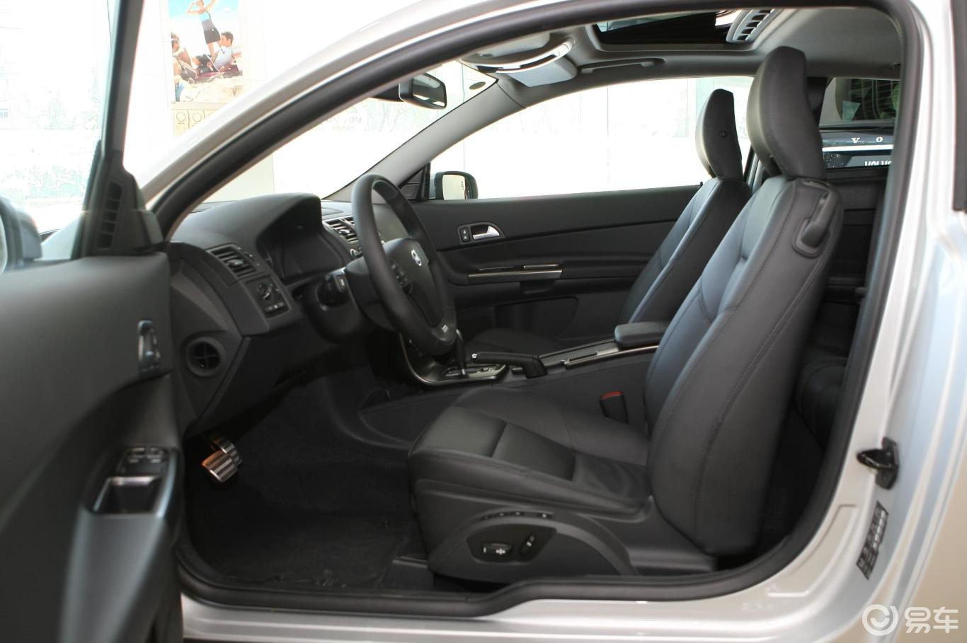 沃尔沃c30空间