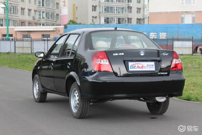 优利欧 1.0l—mt基本型吉利优利欧外观